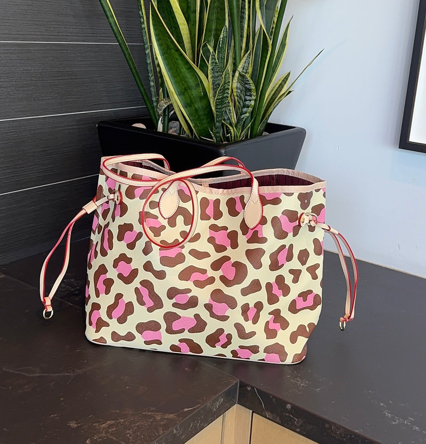 Pink Cheetah Large Tote Bag
