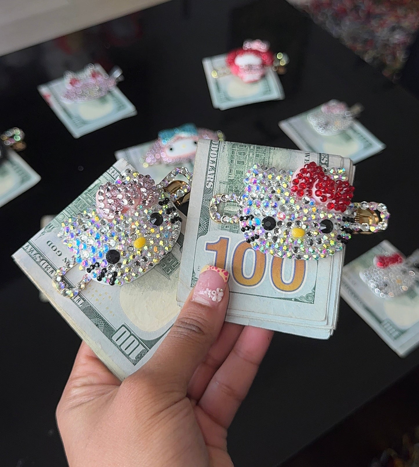 HK Bling Face Clip
